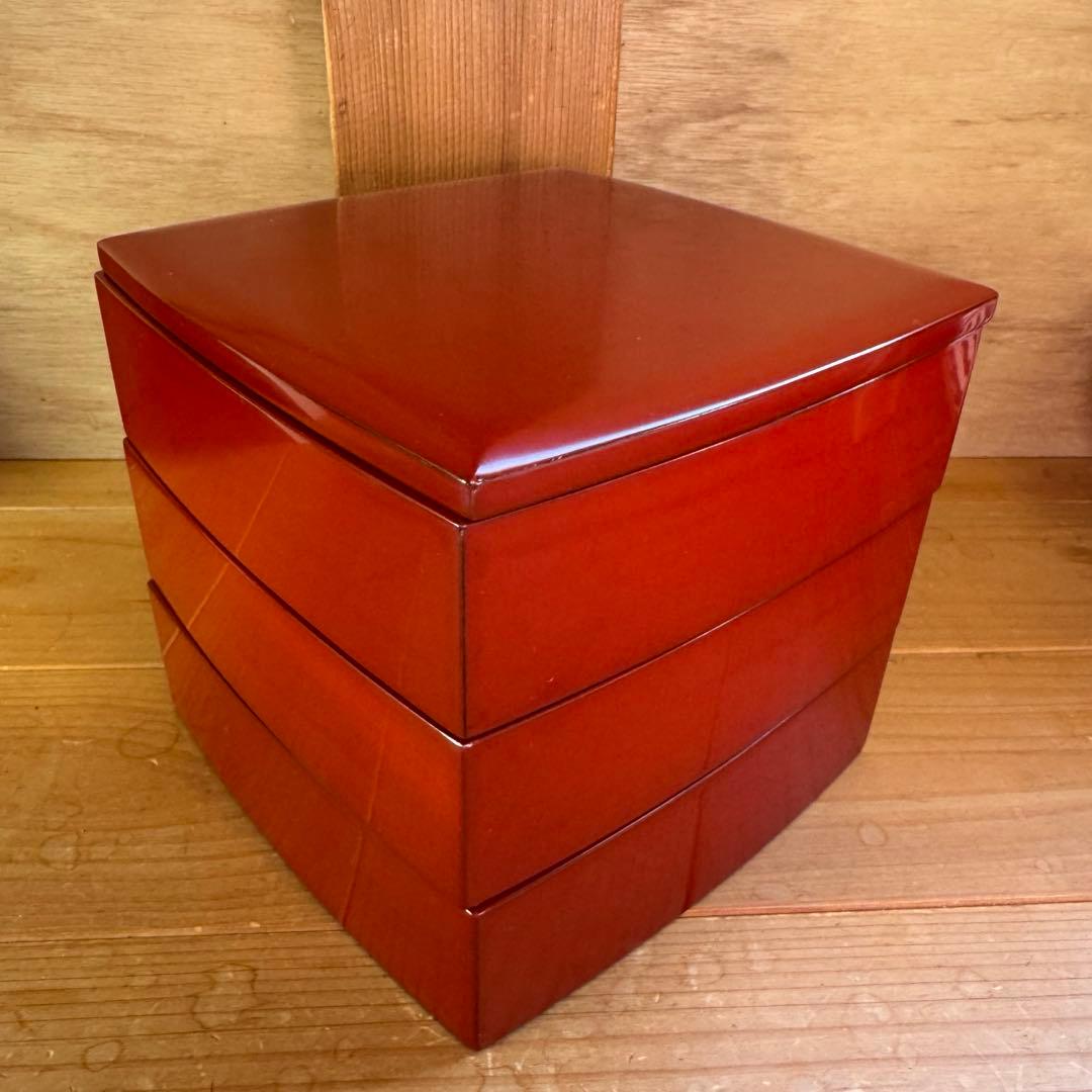 漆器製 赤色 3段重箱 四角形