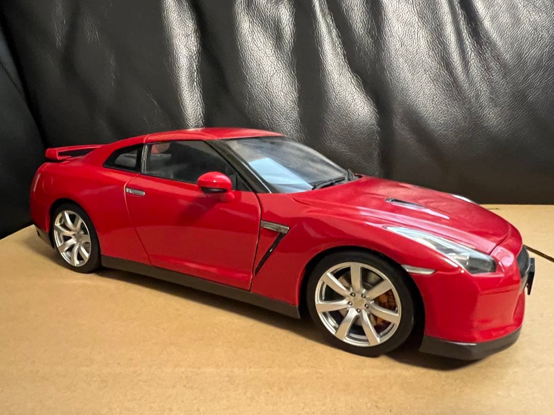 Nissan GT-R オートアート　1/18