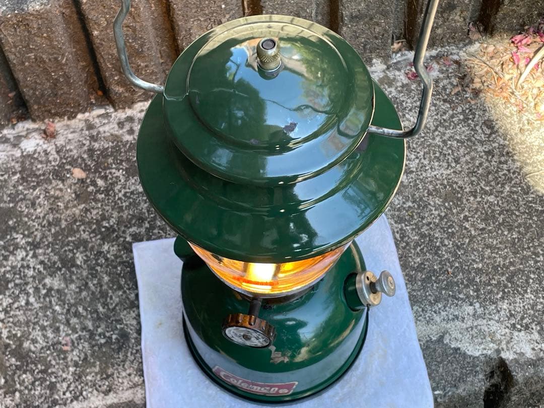 メンテ済》コールマン【'81年07月製200A700 ランタン（グリーン）】