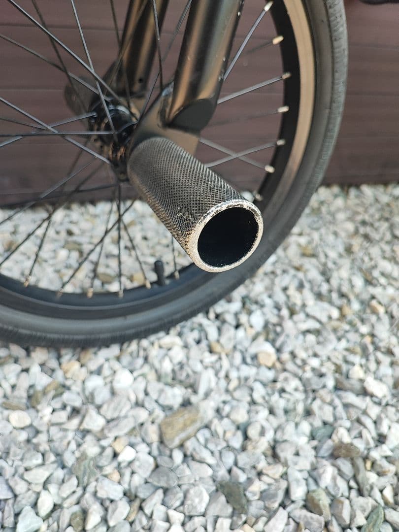 aresbikes キッズ 16インチ　STN BMX 黒