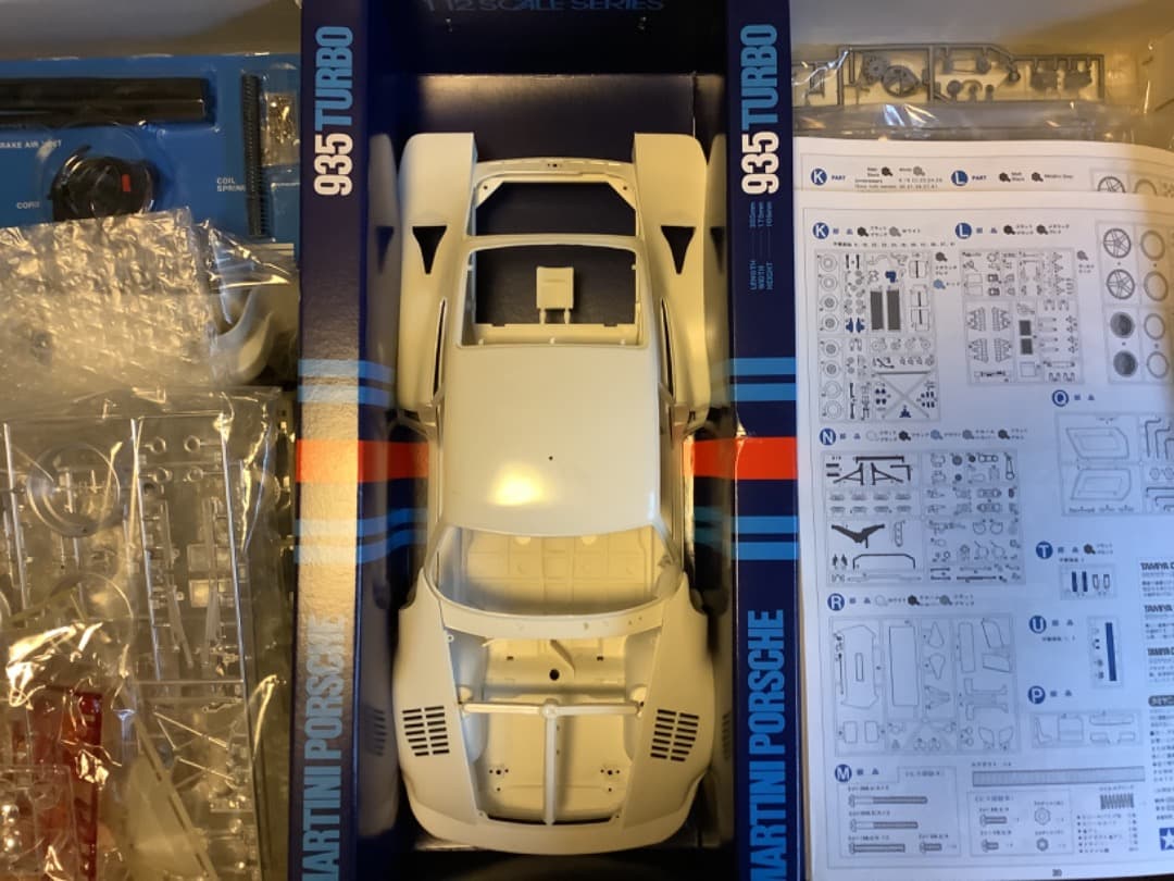 タミヤ　1/12　ポルシェ935ターボ　マルティニ　ダンロップタイヤ刻印