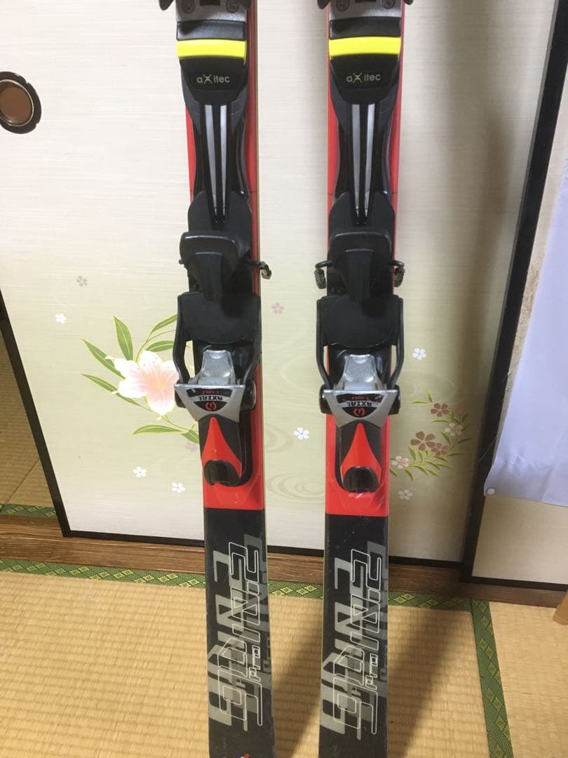 ロシニョールのスキー板184㎝。スキー、スノボ、ROSSIGNOL。