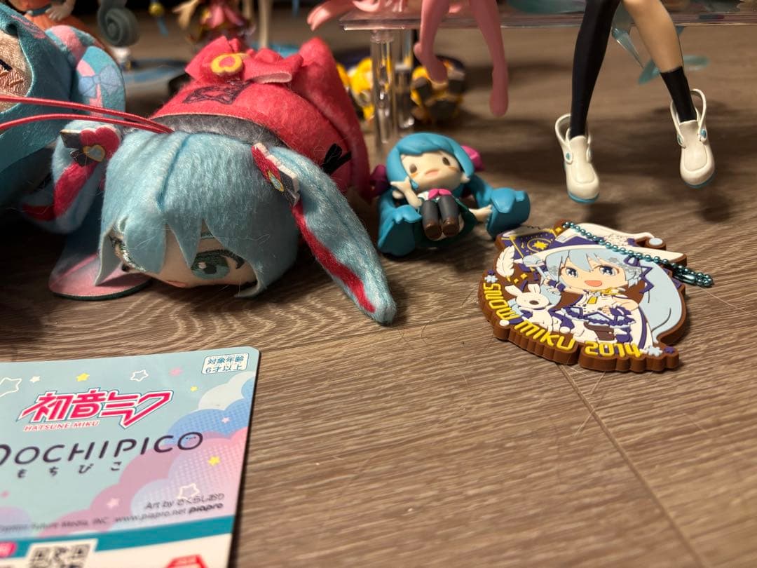 初音ミク　フィギュア　ぬいぐるみ　マスコットまとめ売り　25点