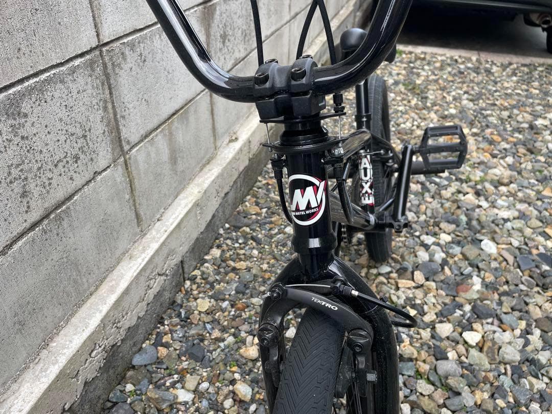 BMX MOTELWORKS AUX:E 20インチ ブラック