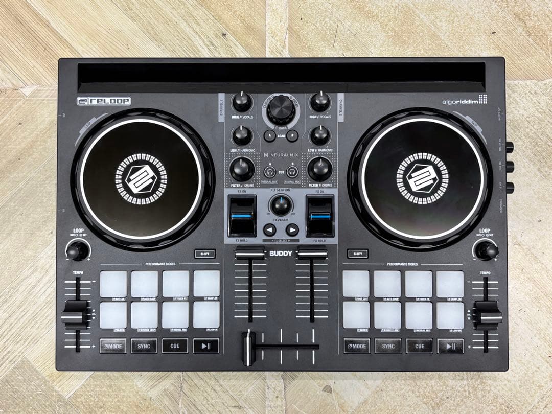 Reloop Buddy DJコントローラー Compact 2-Deck 18