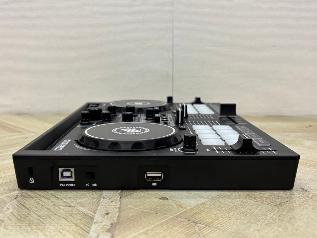 Reloop Buddy DJコントローラー Compact 2-Deck 18