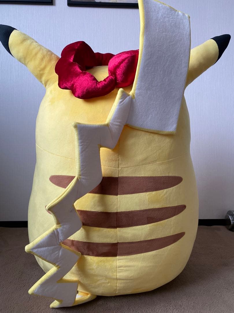 超キョダイピカチュウぬいぐるみ　キョダイマックスのすがた