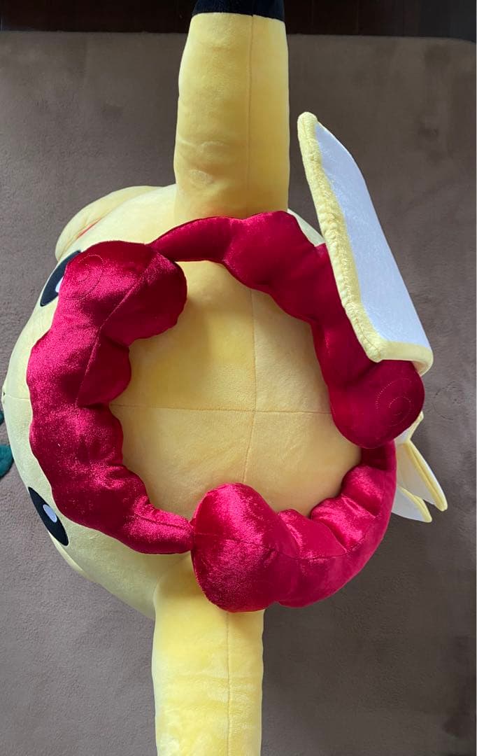 超キョダイピカチュウぬいぐるみ　キョダイマックスのすがた