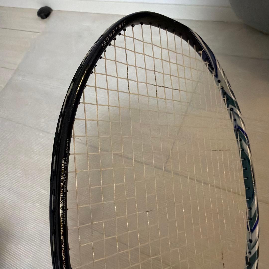バドミントンラケット ストリング入り