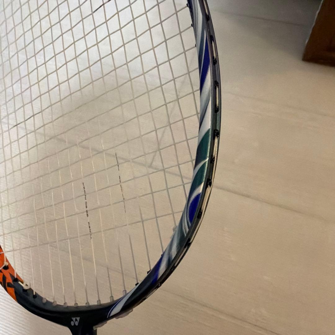 バドミントンラケット ストリング入り