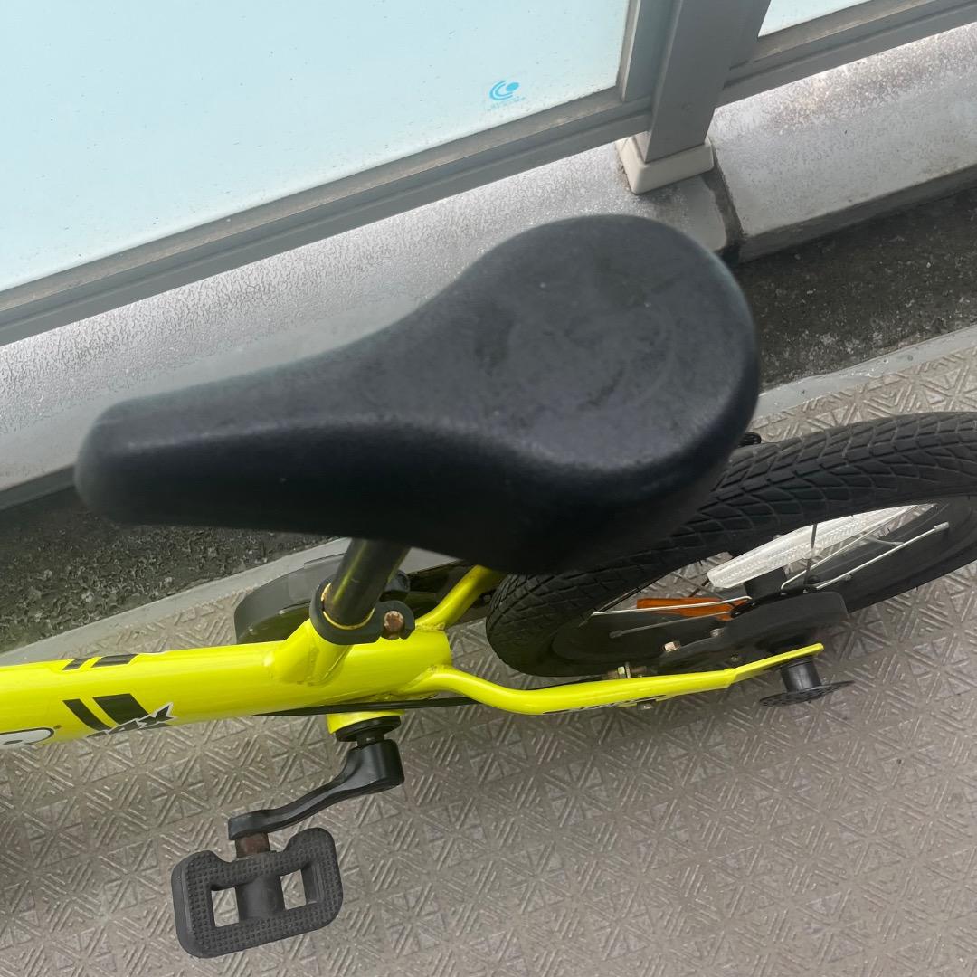 空気入れ・取説付⭐︎ペダルあり＆なし両方部品あり⭐︎ストライダー 14x