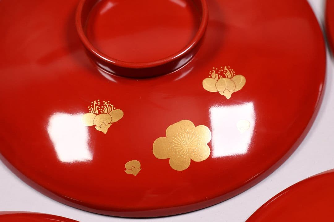 【CM228】木製漆器 若松と梅 金蒔絵 朱塗 引盃 五客 天然木 盃 杯 懐石