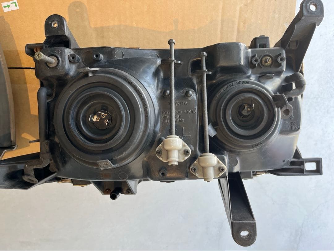 ランドクルーザー80 純正ヘッドライト コーナーランプ 左右セット