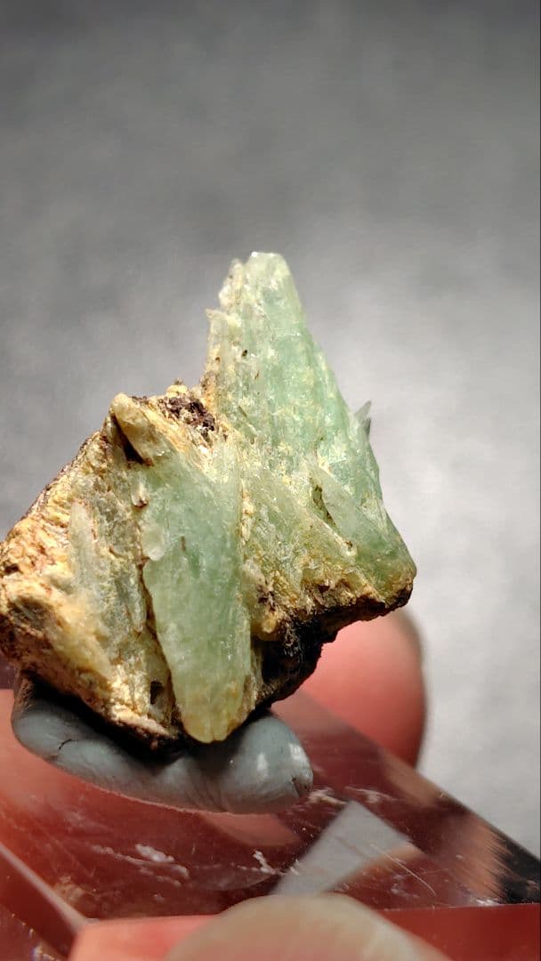 フォスフォフィライト　ボリビア産　1146