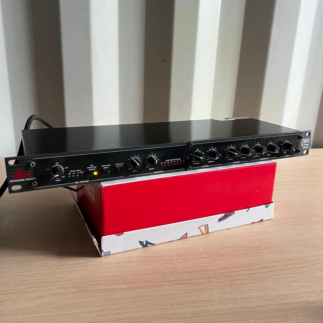 B99激安早い者勝ち ✨　dbx286A マイクプリアンプ　プロセッサー