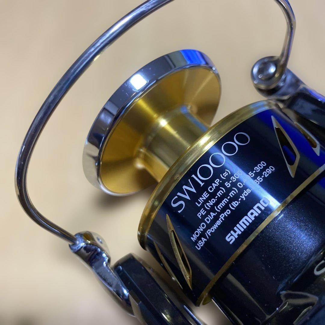 あお。13ステラSW 10000PG左巻き本体のみの出品です。