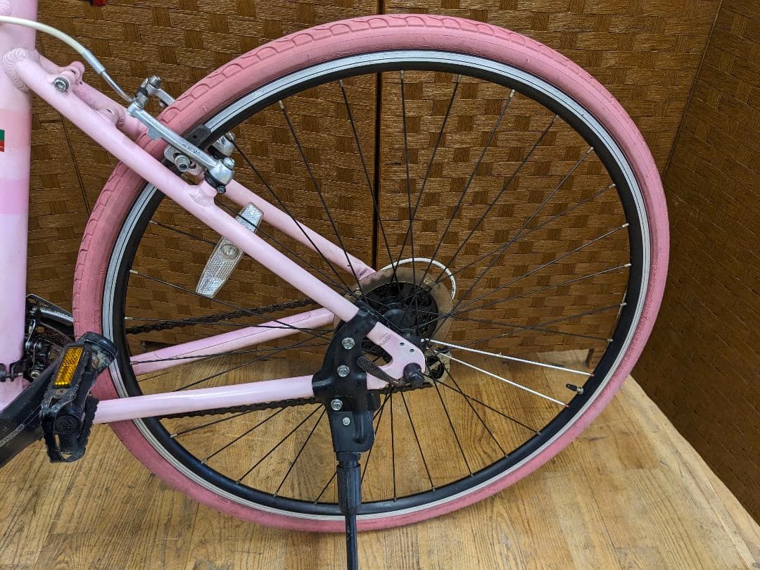 配送方法変更済み　U065 クロスバイク　28インチ　3×8段変速　ピンク