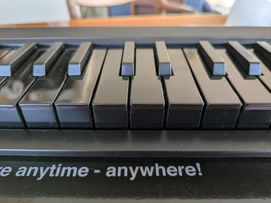 Korg microKEY 37（ブラックキー）USB MIDIキーボード