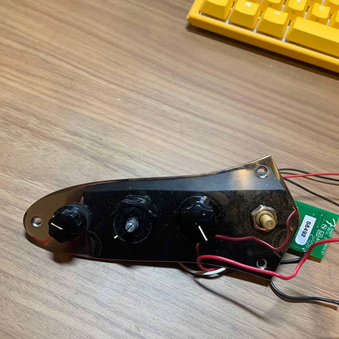 ジャンク American Deluxe Jazz Bass プリアンプ