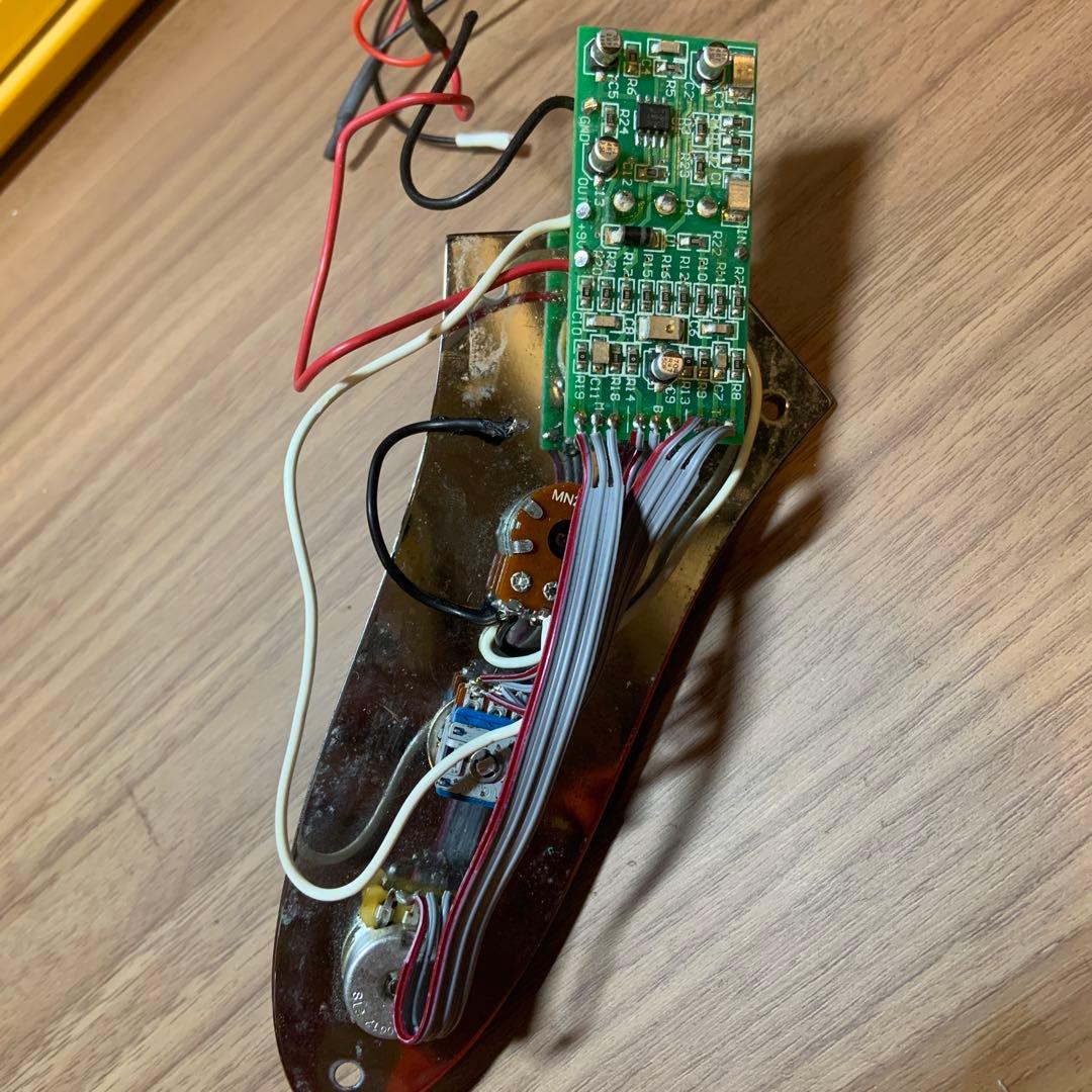 ジャンク American Deluxe Jazz Bass プリアンプ