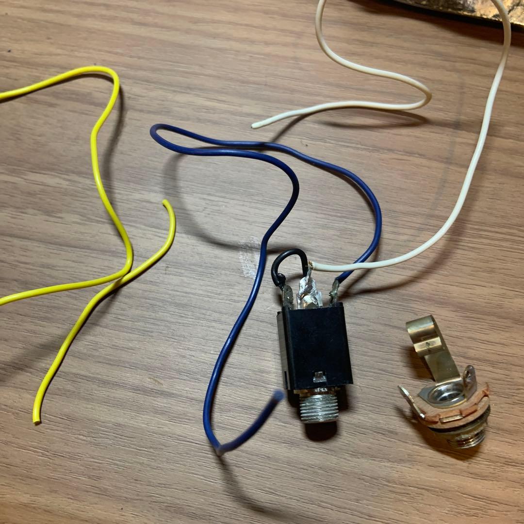 ジャンク American Deluxe Jazz Bass プリアンプ