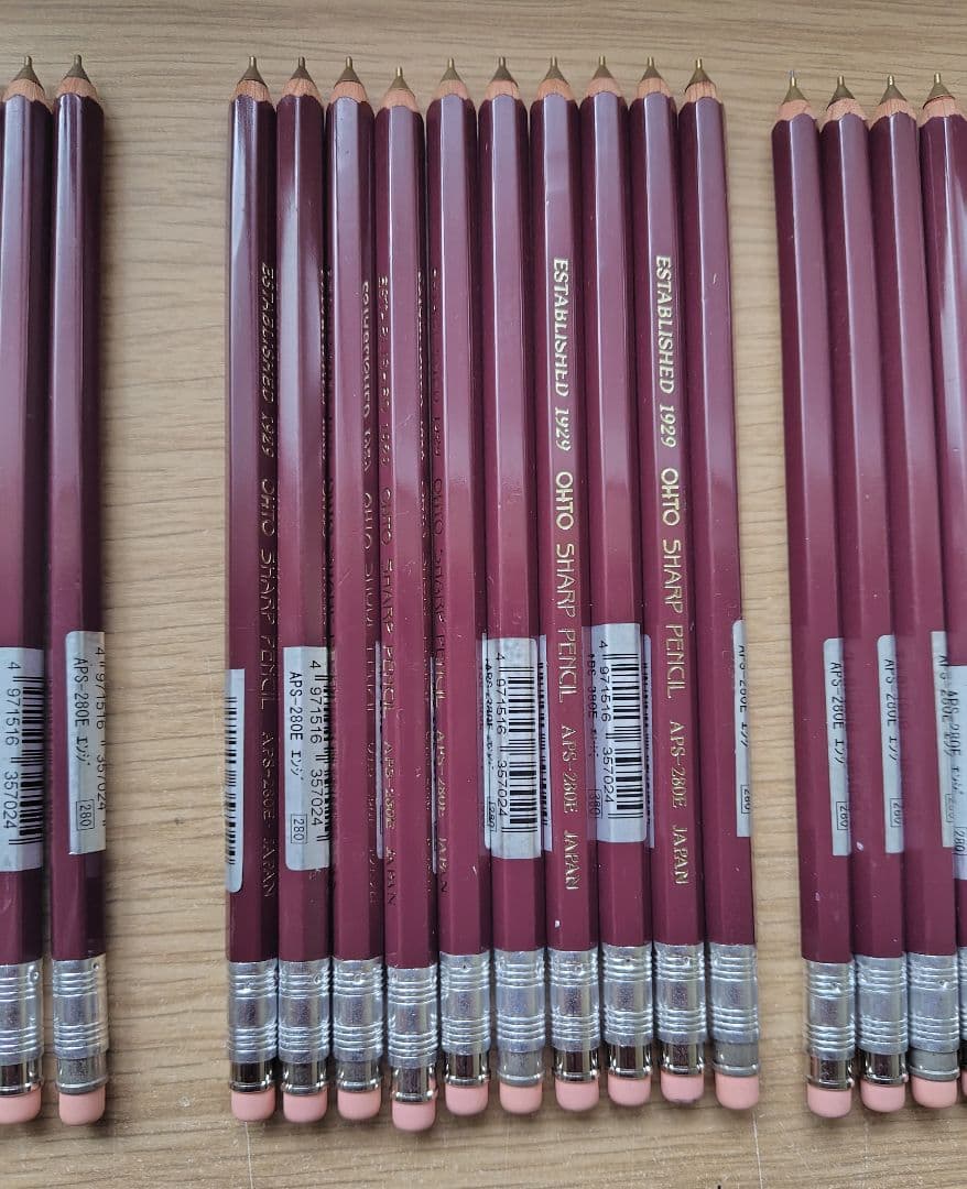 シャープペン　鉛筆型　81本セット