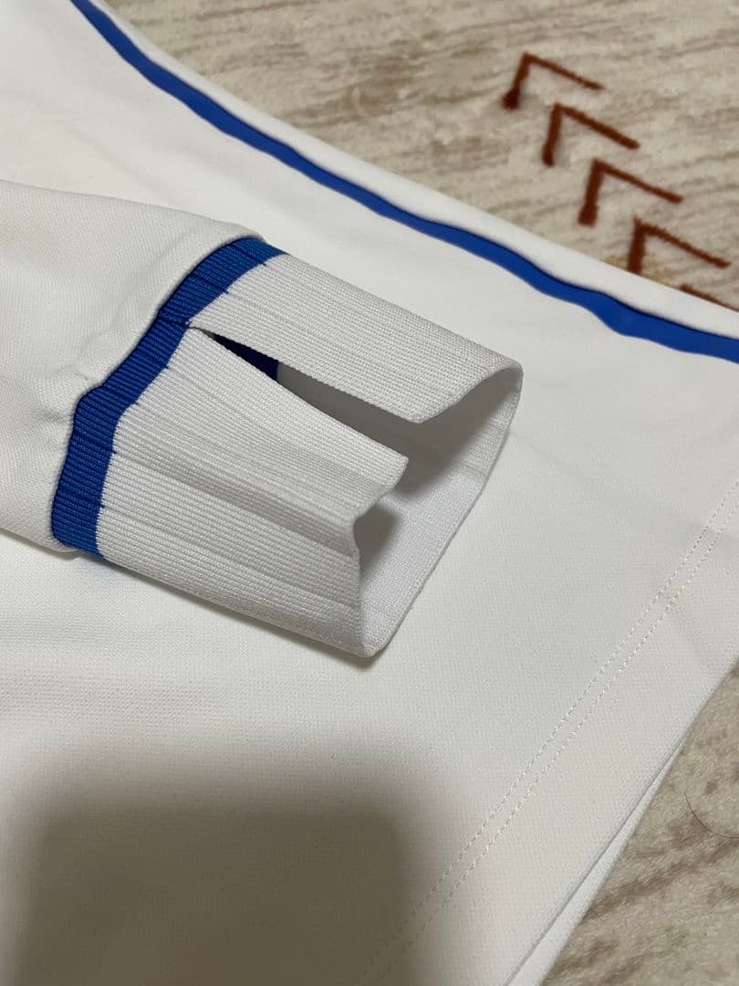 ジーフォア　レディースゴルフウェア　セットアップ　上下セット