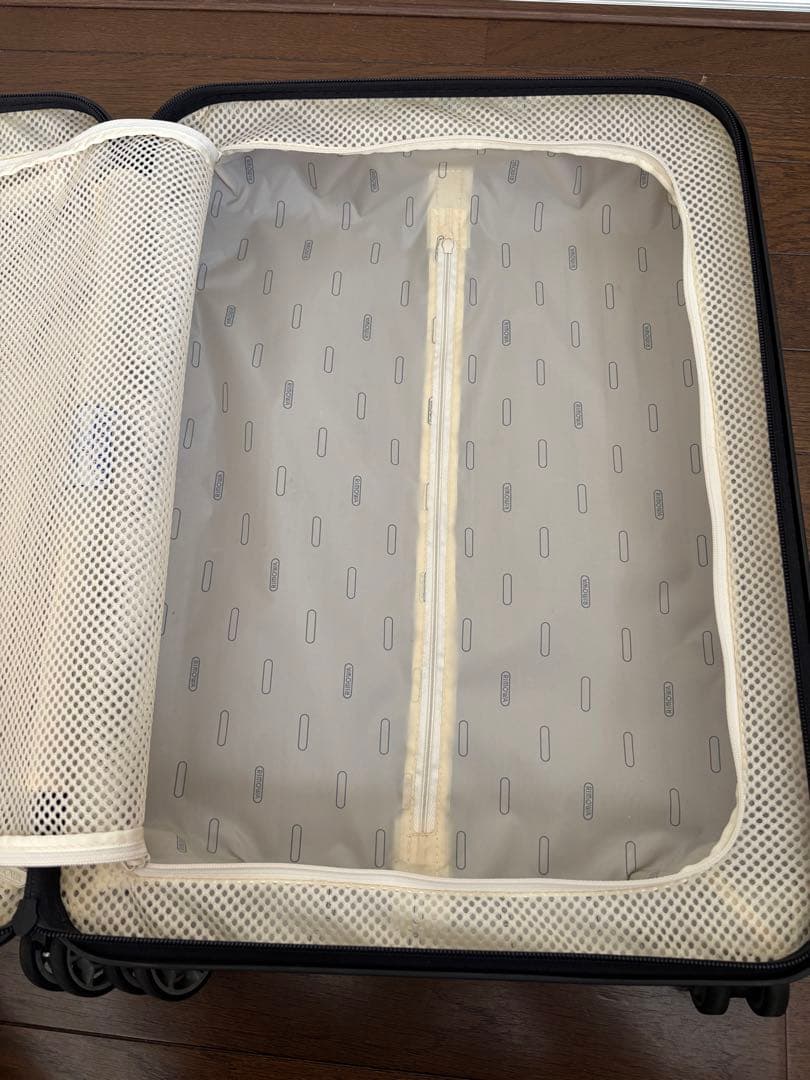 RIMOWA サルサエアー　33L 機内持込　パープル キャリーケース