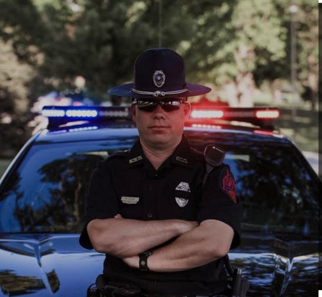 POLICEバッジ★ネブラスカ　trooperバッジ★希少品★1点物です。