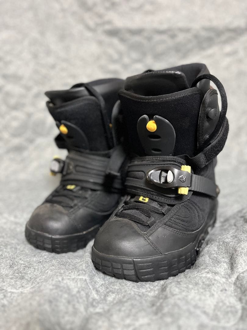 ブーツ バートン　バインディング