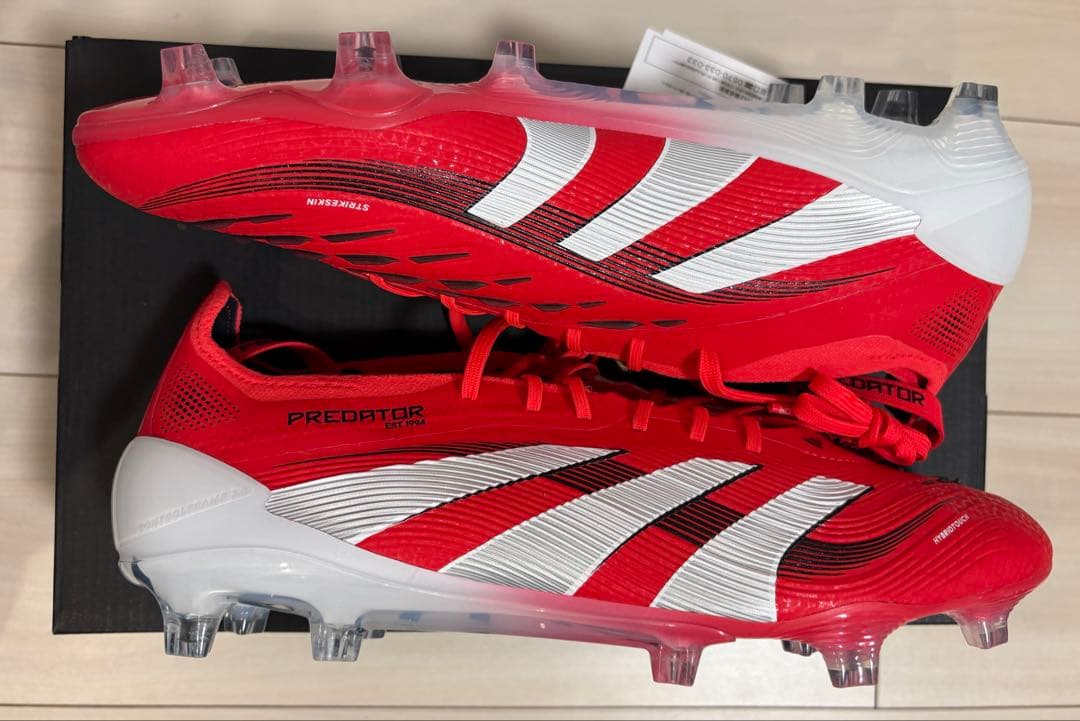 プレデター ELITE フォールディングタン FG / 天然芝用