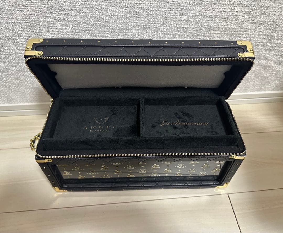 エンジェルシャンパン 5周年記念 ケース