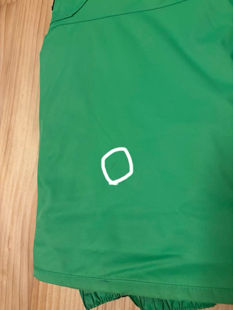 映える♡QUIKSILVER✨️スノボウエア 上下セット 130前後✨️