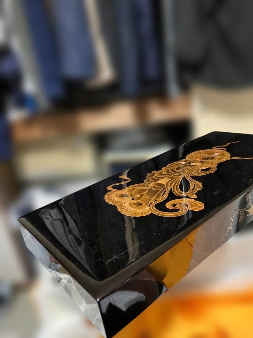 黒漆の文箱 金色装飾
