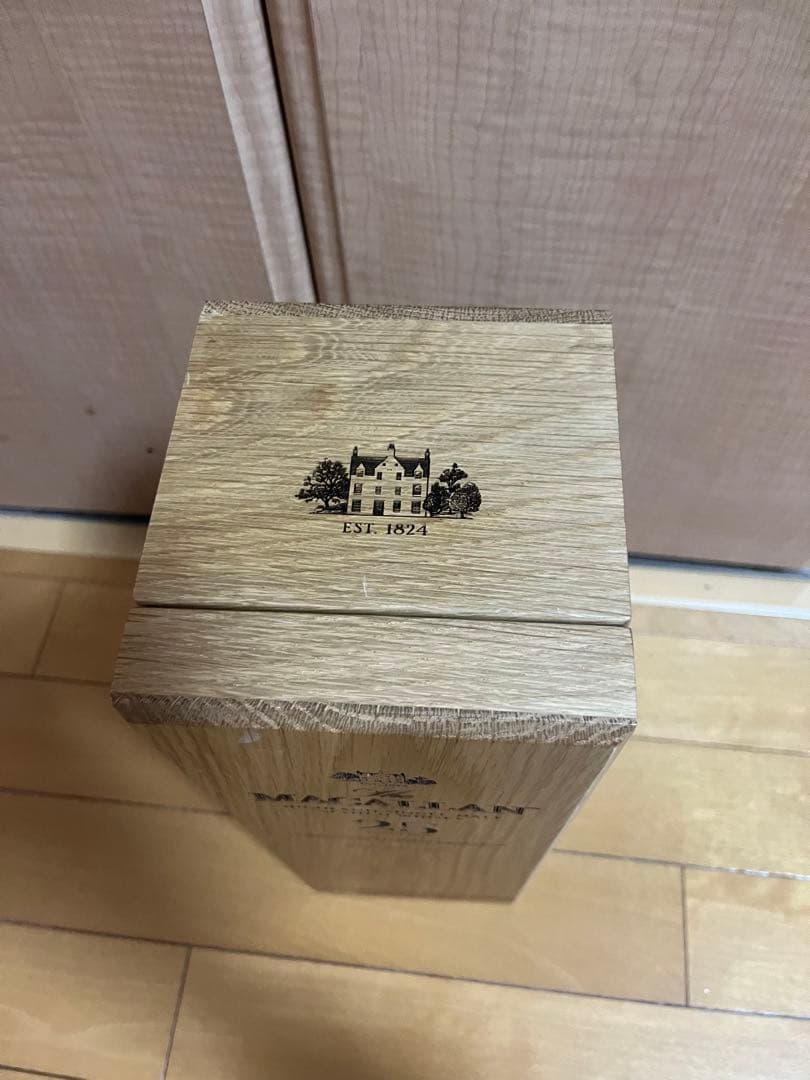 ザマッカラン25年　空き瓶