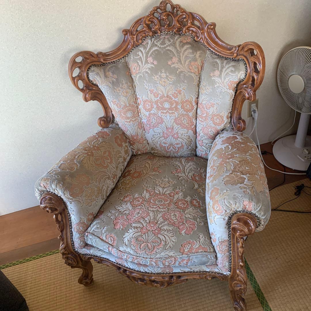 貴族感のあるソファ 1人掛け