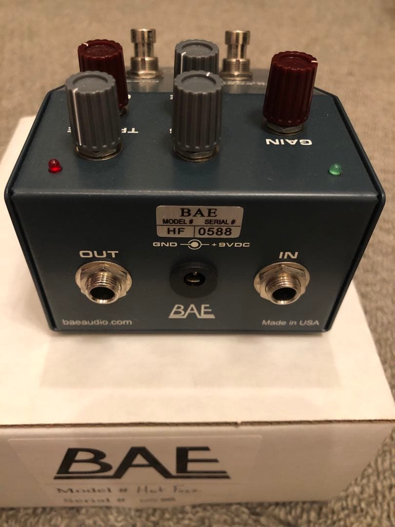 美品　BAE Hot Fuzz