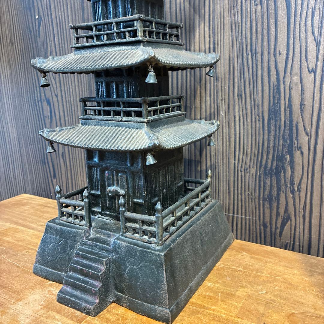 昭和レトロ 鉄製 五重塔 金属工芸 置物 オブジェ 飾り 古道具 ビンテージ