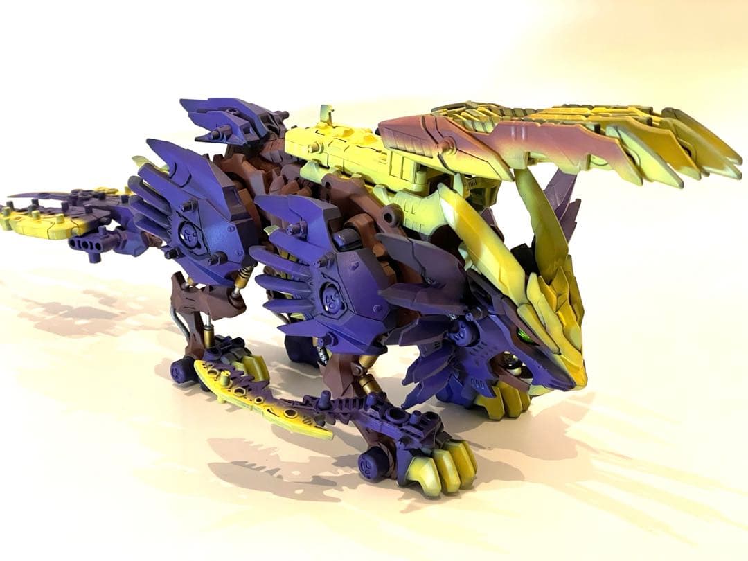ゾイドワイルド ビーストライガー 禍鎧Ver. 塗装済　完成品