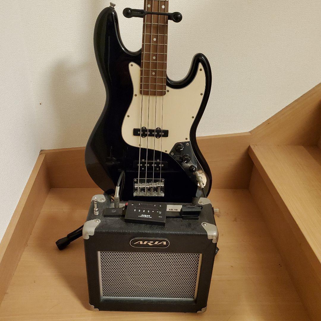​【届いてすぐ弾ける】エレキベース 初心者セット Ariaアンプ・付属品付