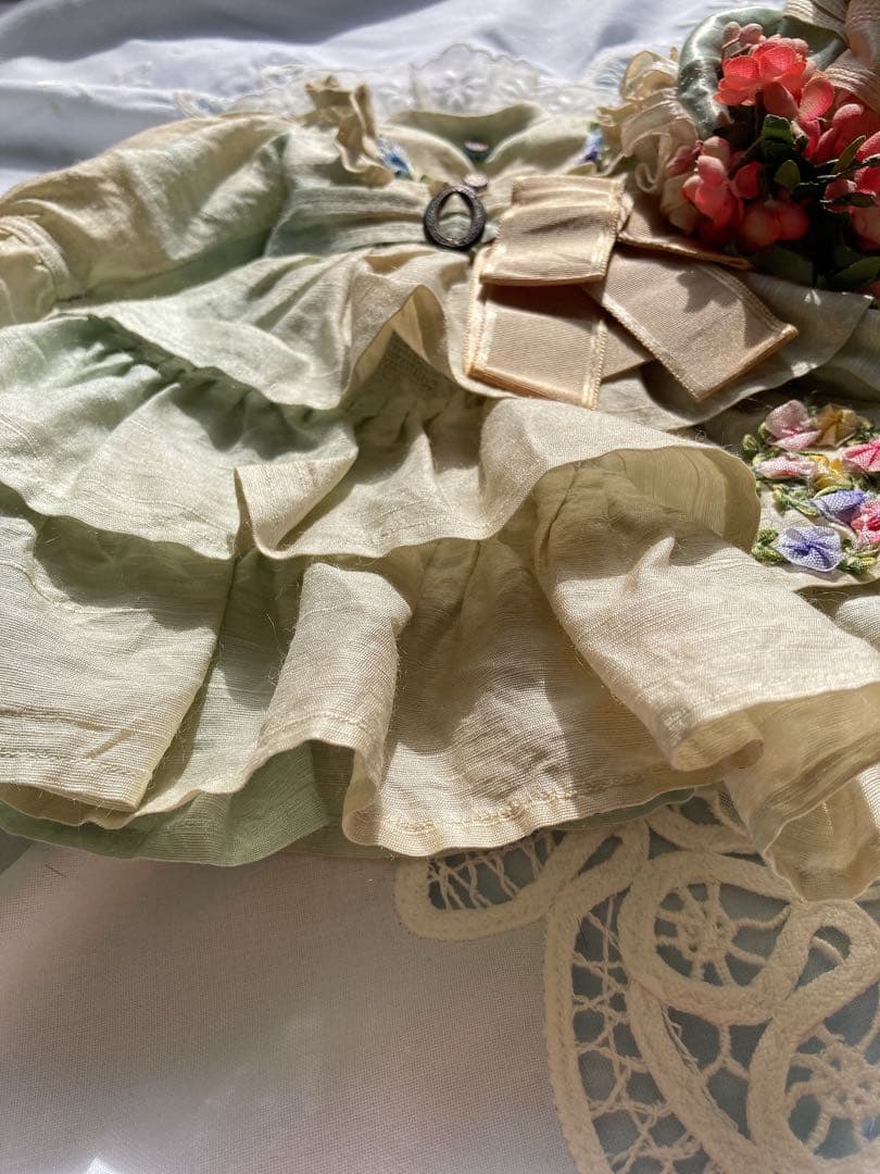 アンティークビスクドールドレス アネッテさんのドレス