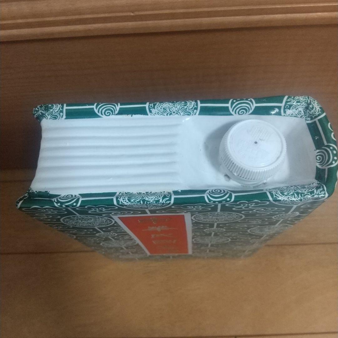 金門大酒 中華民国憲法 陶器ボトル 未開栓