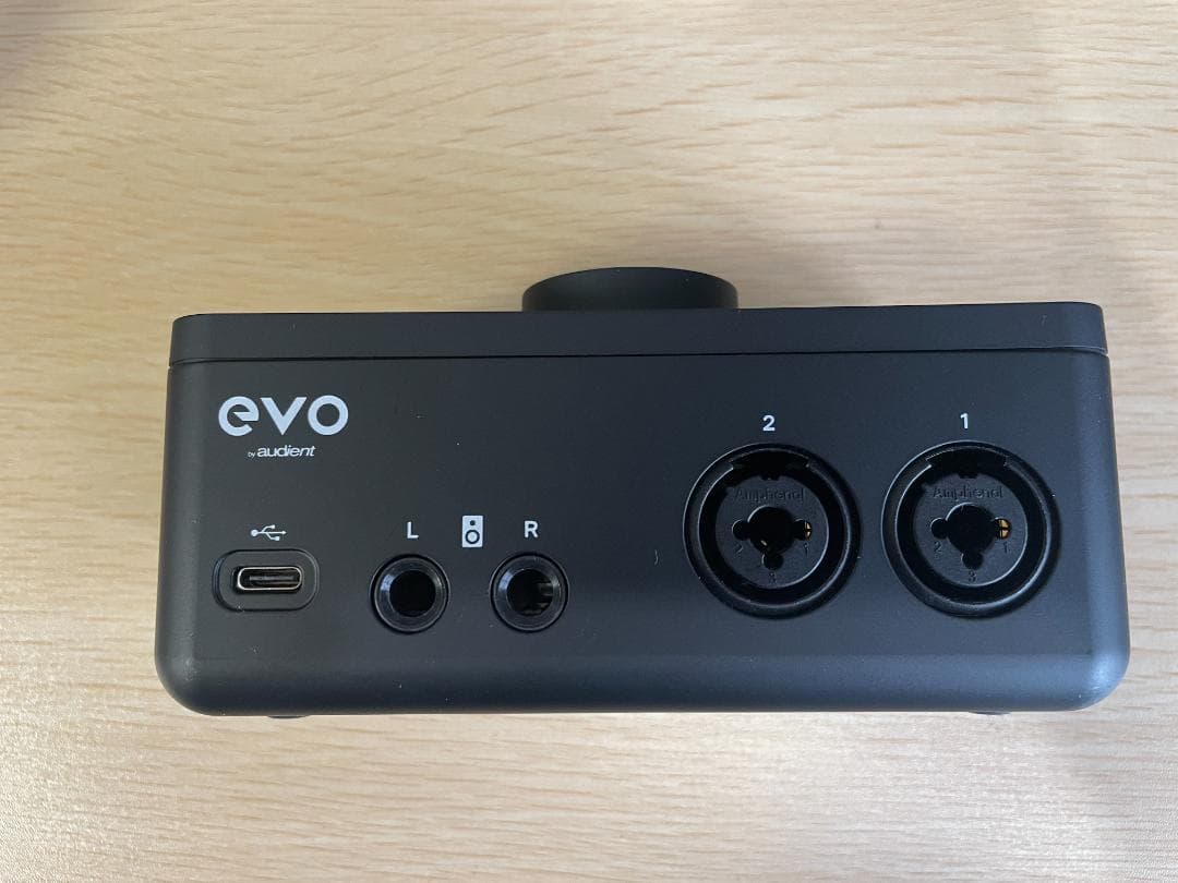 evo4 オーディオインターフェイス高音質・簡単操作 / 配信・実況・歌ってみた
