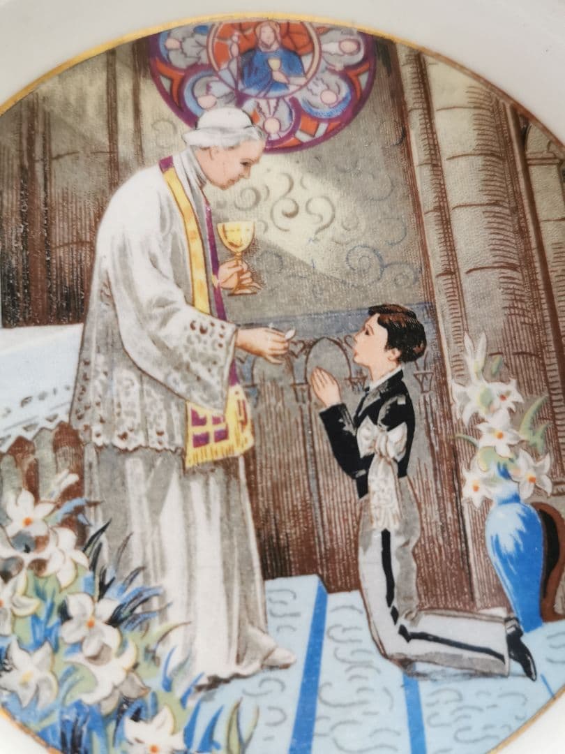 アンティーク ベルギー ボッホ 少年の初聖体拝領記念プレート 飾り皿 ワイヤー付