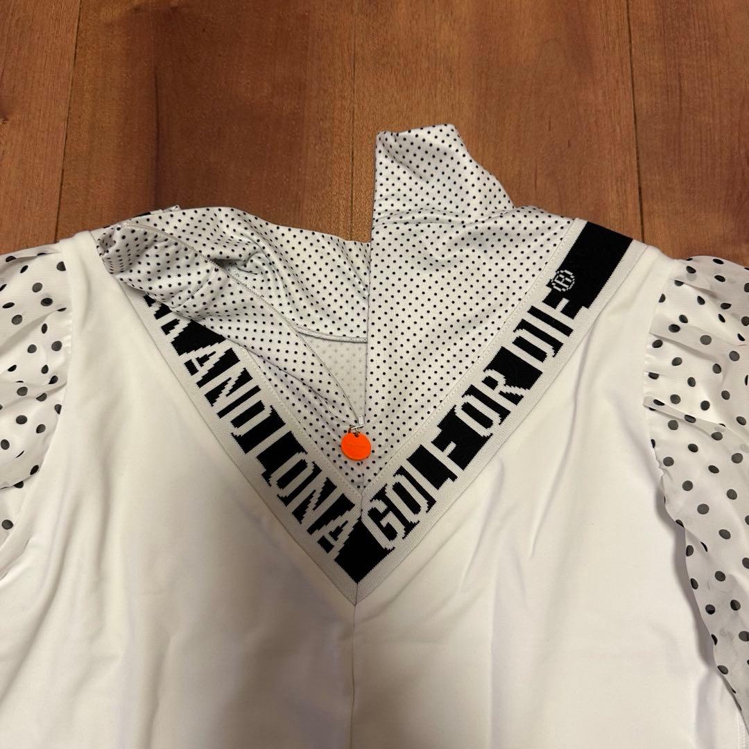 マークアンドロナ　長袖モックネック　サイズ36 ホワイト　美品　ゴルフウェア