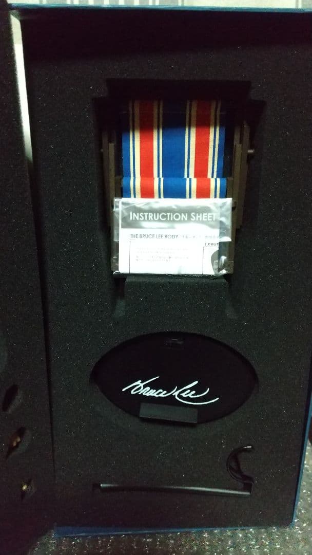 最終値下げ！美品　廃盤　HOT TOYS　マイコン　ブルース・リー カジュアル版