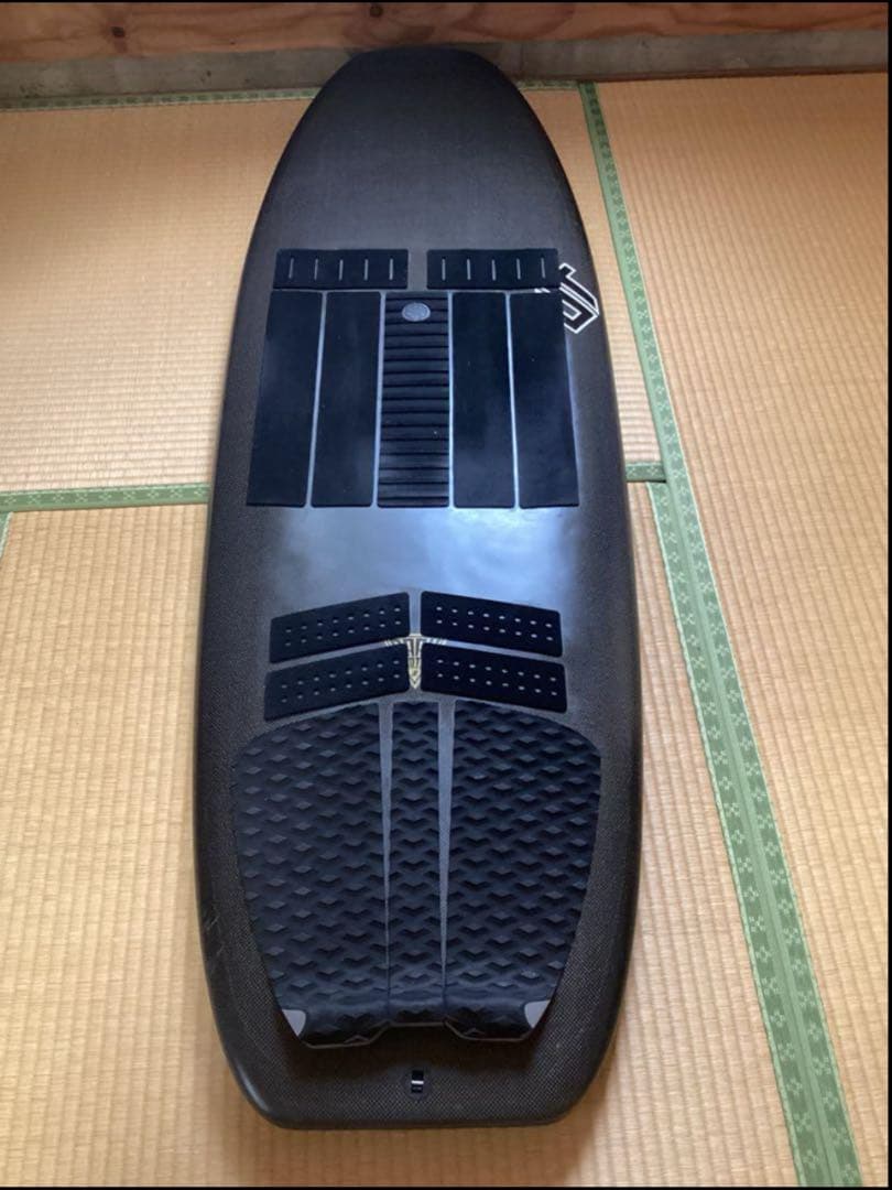 ダークアーツサーフボード　JTサーフボード　カーボンサーフボード　コフィン