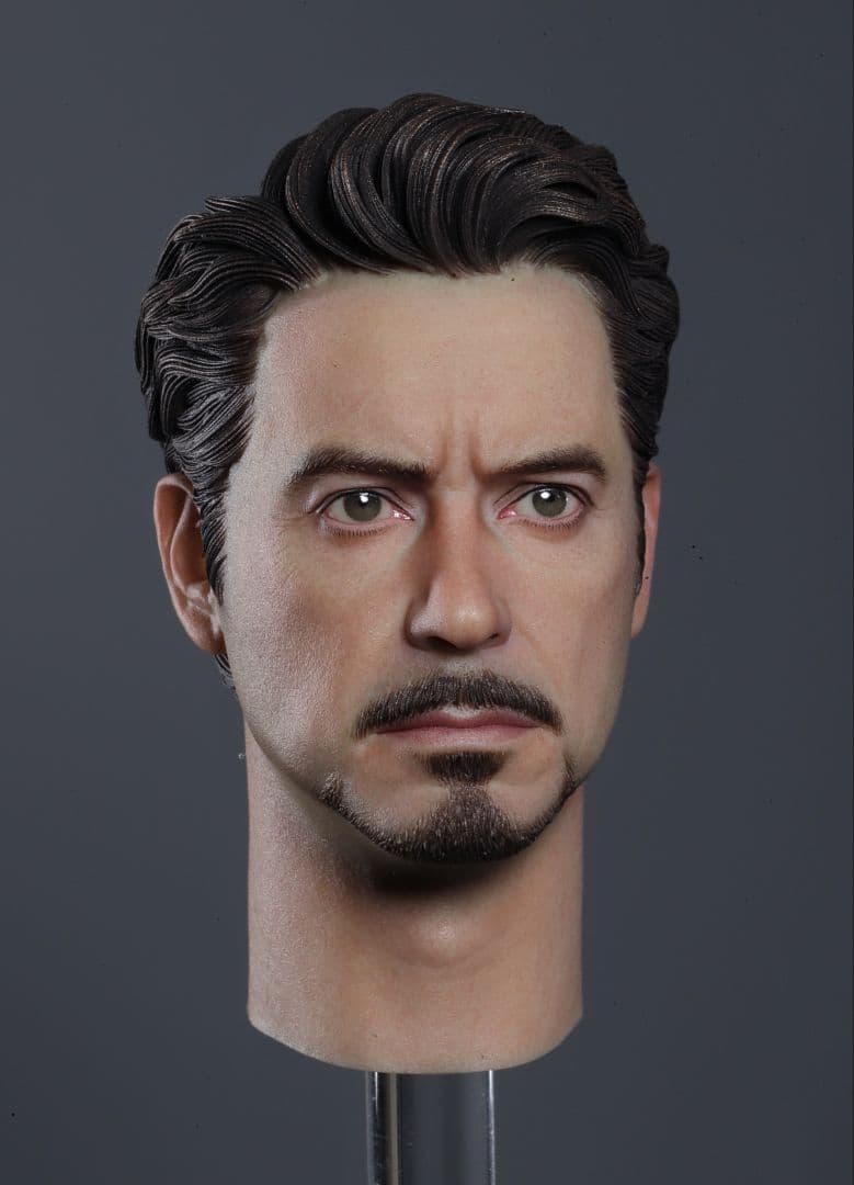 トニー・スターク フィギュア スーツ姿 モナコ