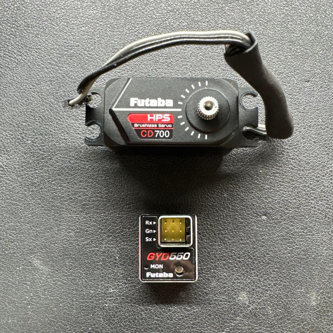 ヒ*ト様 運*場様 CD700 & GYD550 サーボジャイロセット