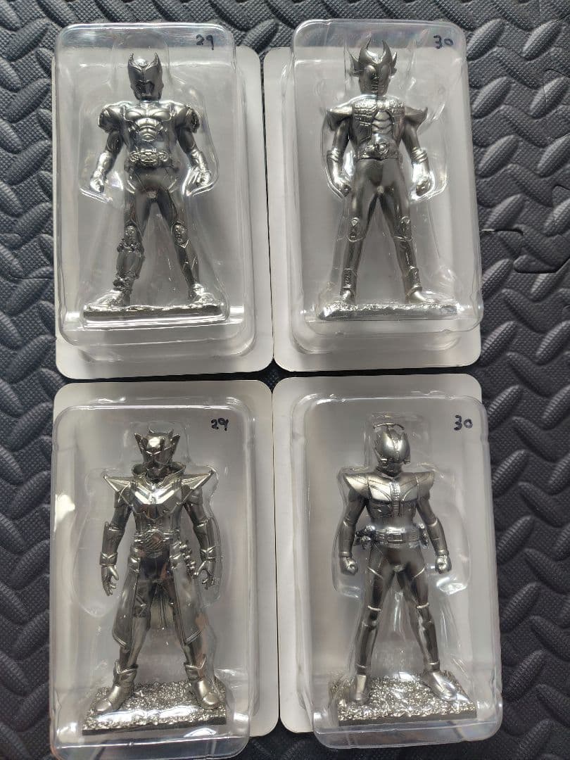 仮面ライダー シルバー フィギュア 24体セット
